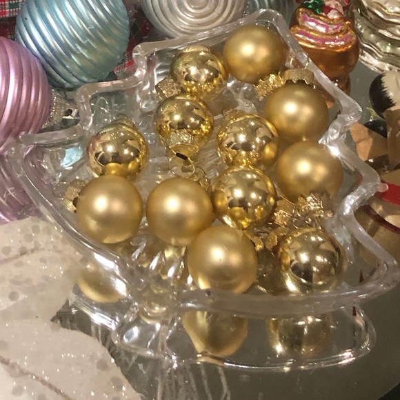 🎄Bundled various vintage Christmas ornaments and Mikassa glass Christmas …🎅🏻 - Picture 2 of 4